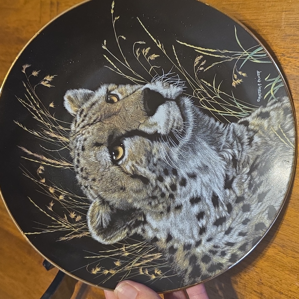 The Hamilton Collection East African Cheetah Batures Majestic Cats Plate